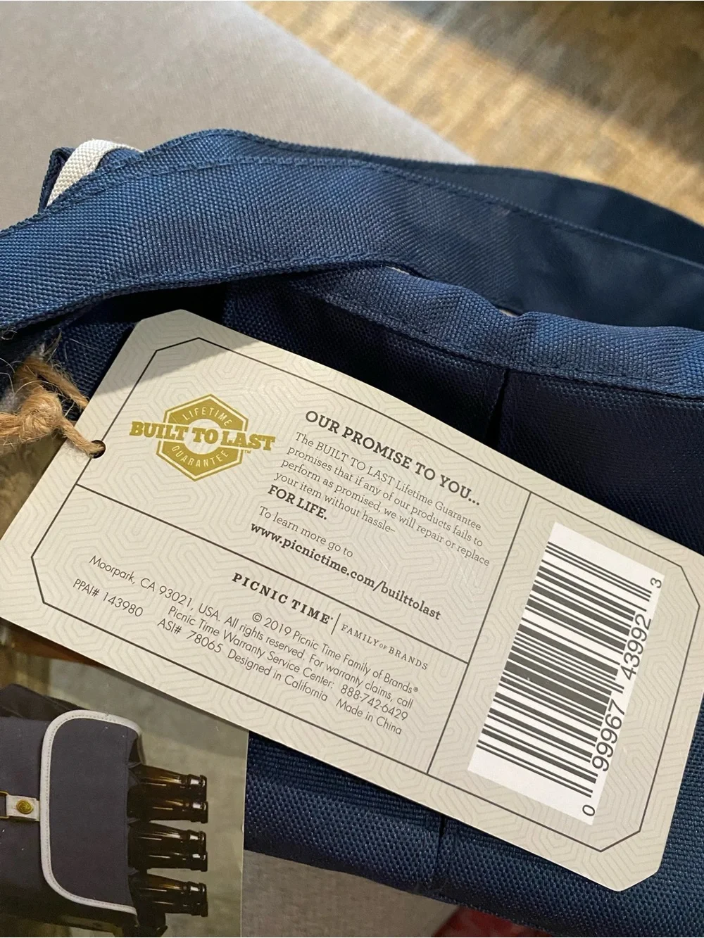Picnic Time Legacy Beer Cooler Navy Blue Crossbody Bag NWT